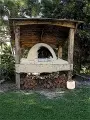 Pizza oven shelter 02.webp